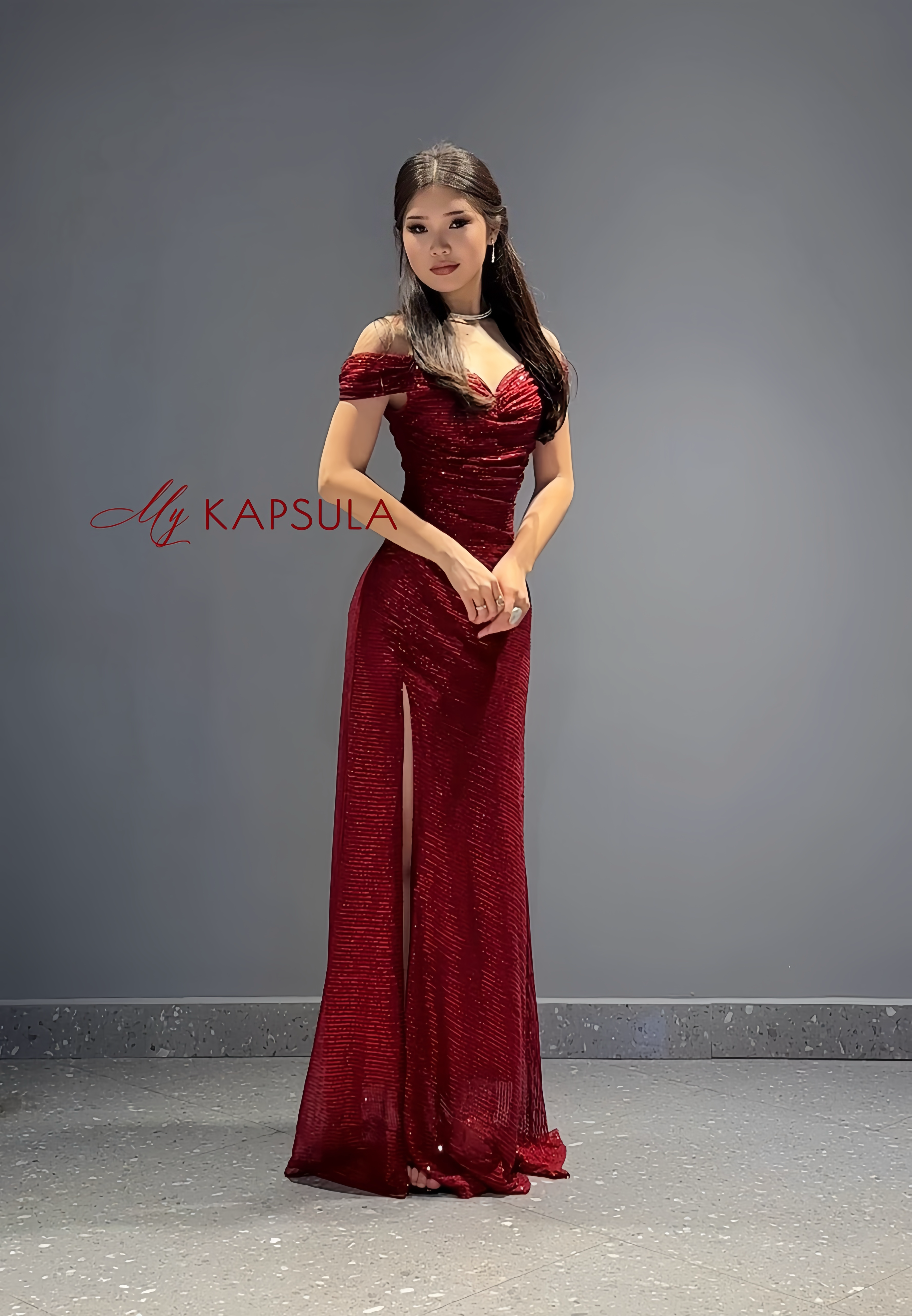 Amanda Off-Shoulder